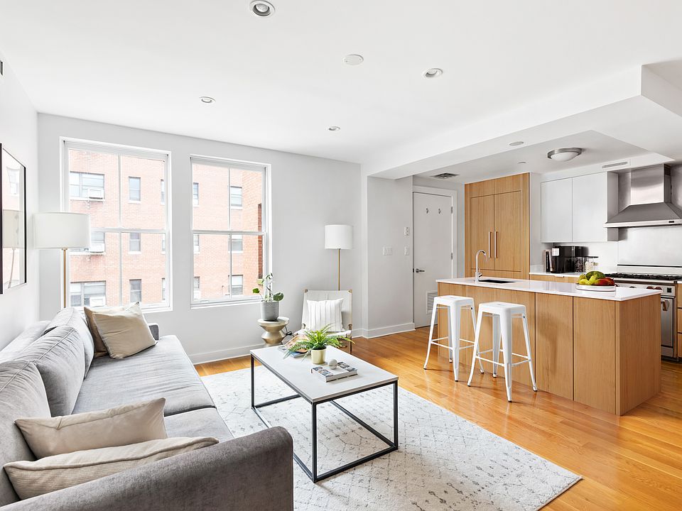 1st image of 401 Hicks St APT B4e