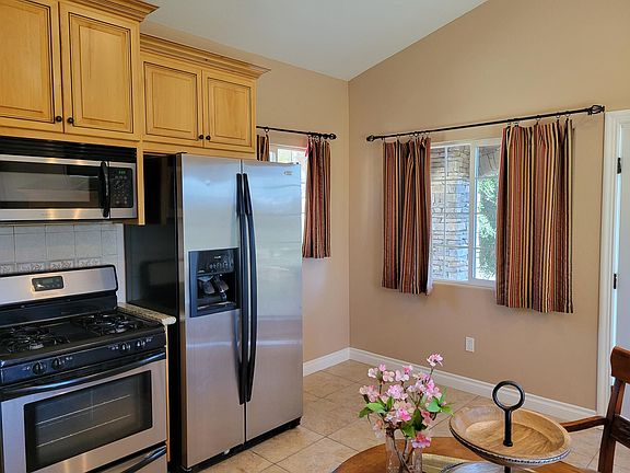 3rd image of 41105 Mesa Verde Cir #A