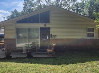25023 Hopkins St, Dearborn Heights, MI 48125