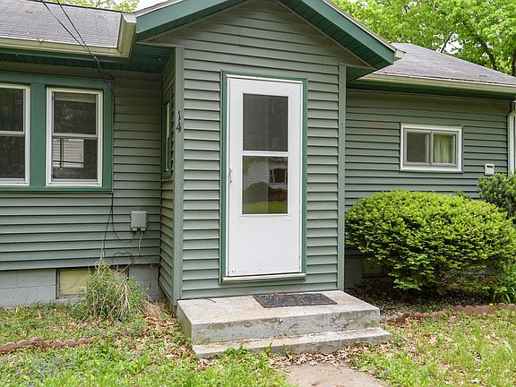 3rd image of 314 Carpenter Dr