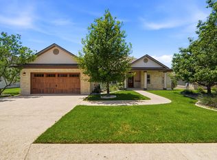 2009 Athens Ave, Kerrville, TX 78028