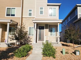 582 S Pitkin Ct, Aurora, CO 80017