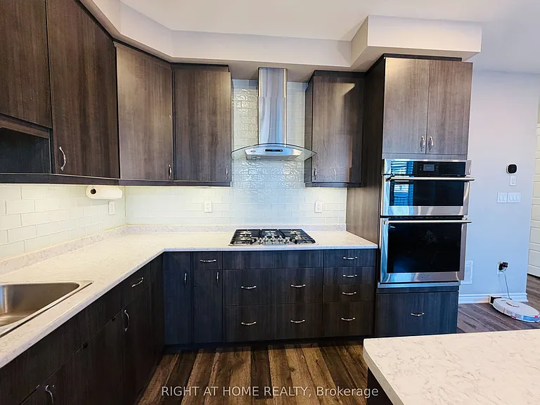 567 Bellflower Ct — Photo 9