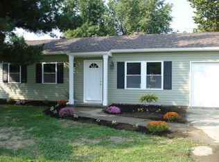 33854 Woodgate Ct, Brighton, IL 62012