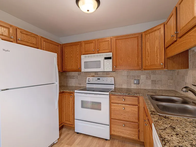 3022 S Wheeling Way #404 — Photo 3