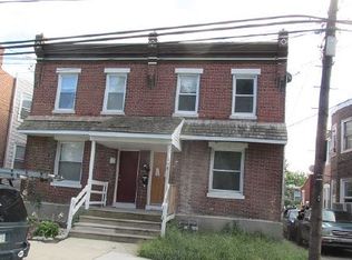 606 Pine St, Darby, PA 19023