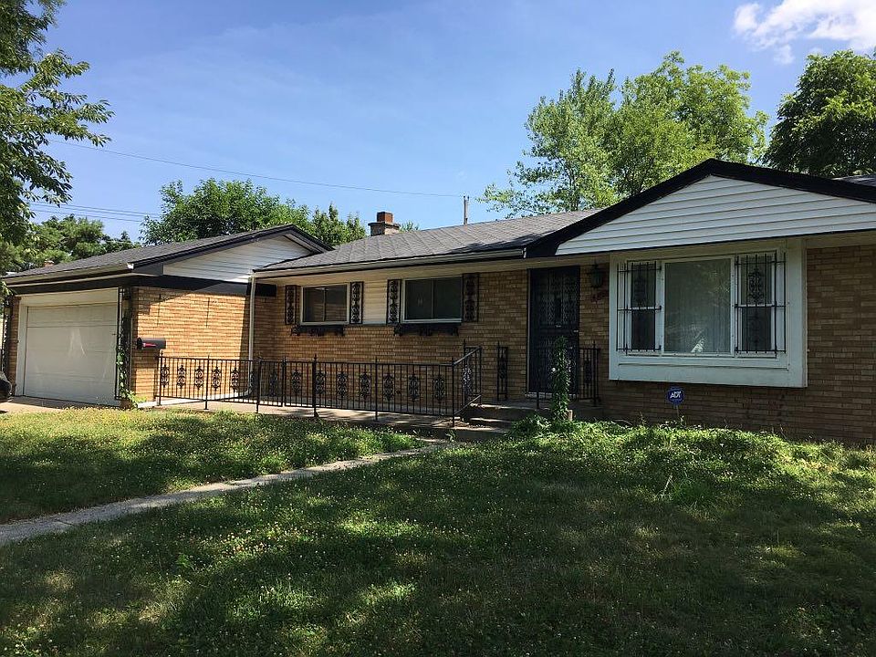 Front of House/East Side