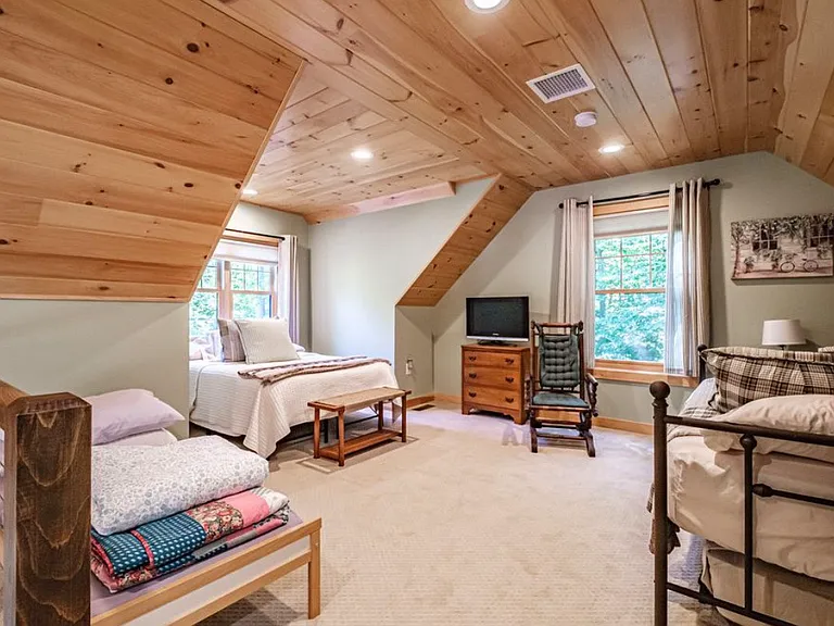 237 Thompson Lake Shores Rd — Photo 24