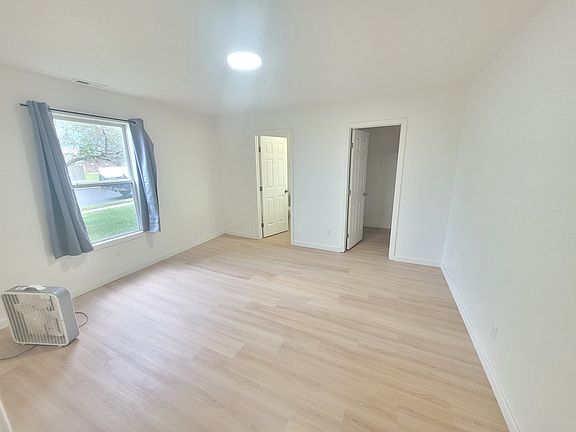 5th image of 172 Westhaven Dr