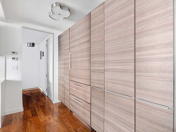4th image of 500 E 83rd St APT 4J
