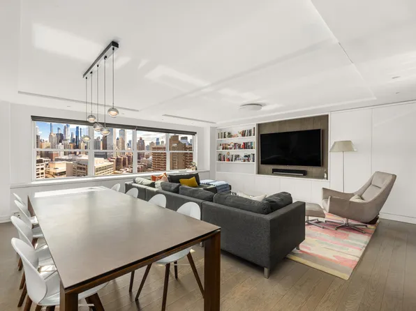 140 West End Avenue image 1 of 16