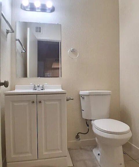 4004 S 44th St — Photo 11