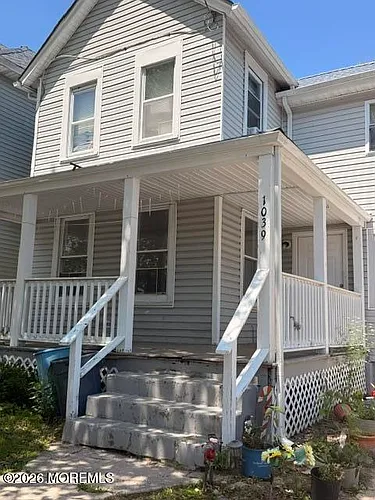 1039 Bangs Ave #1 Photo 1
