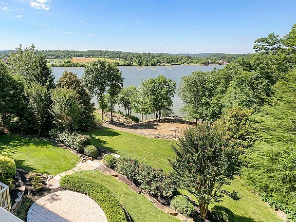 3rd image of 8900 Wildflower Way