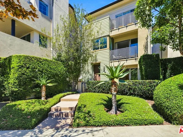 12876 S Seaglass Cir, Playa Vista, CA 90094
