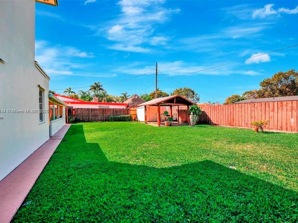 5249 SW 92nd Ter, Cooper City, FL 33328