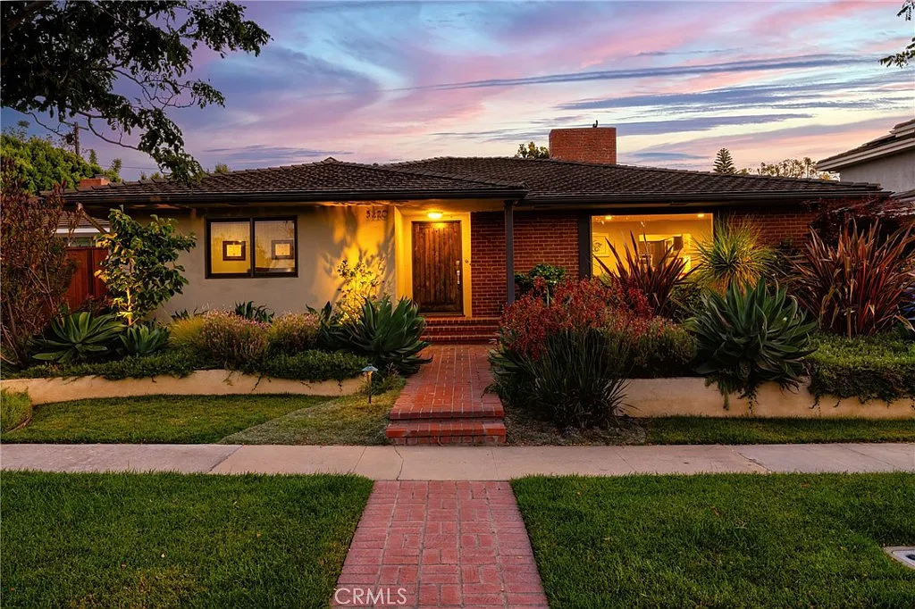 3 bed, 1938 sqft, $8,000 — Photo 1