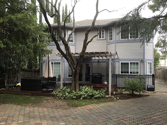 5th image of 6 Brickway Ct
