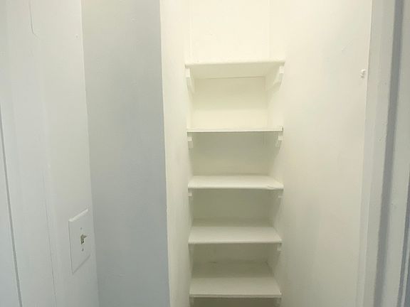 5th image of 207 E 37th St #8G1