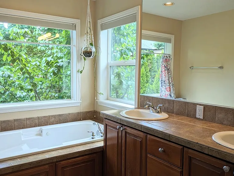 13632 NW Henninger Ln — Photo 11