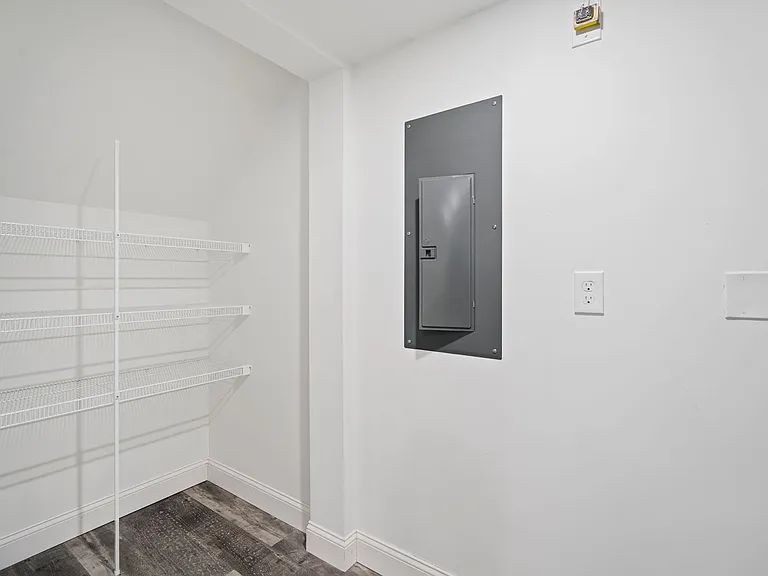 Paul's Place — Photo 33