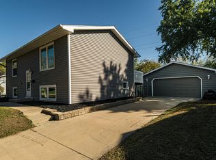 168 36th Ave NW, Rochester, MN 55901