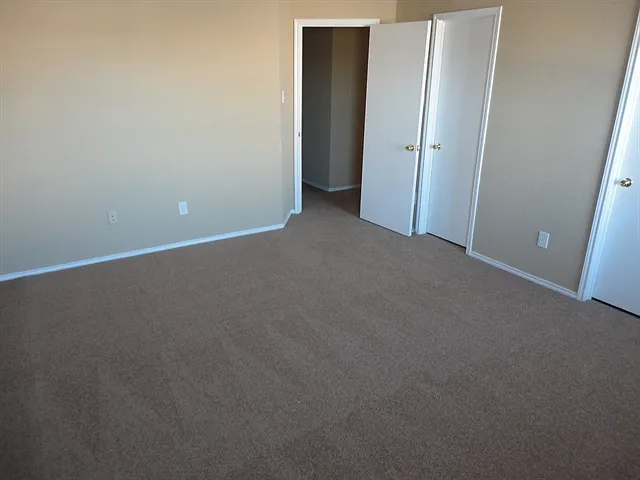 1409 Ashview Cir — Photo 9