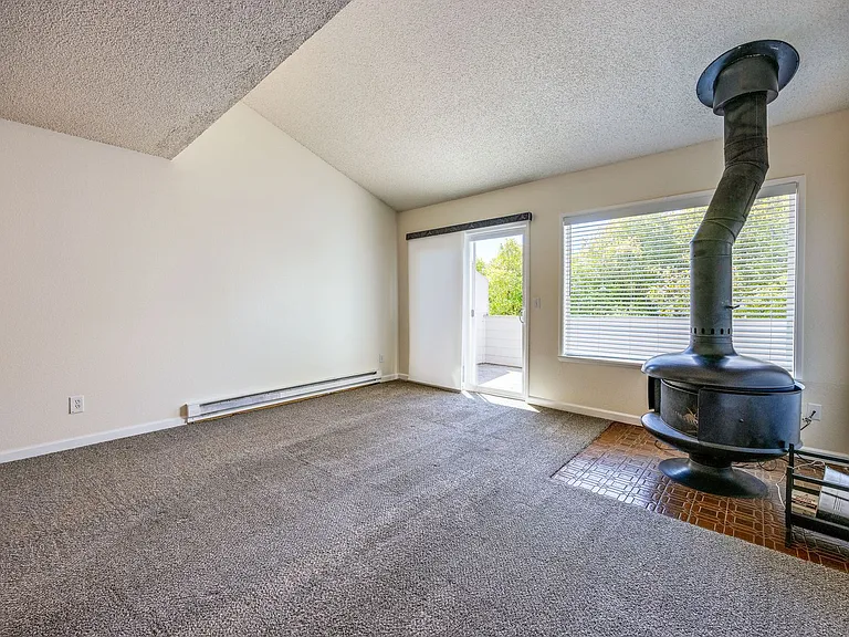 261 Shepard Way NW — Photo 12