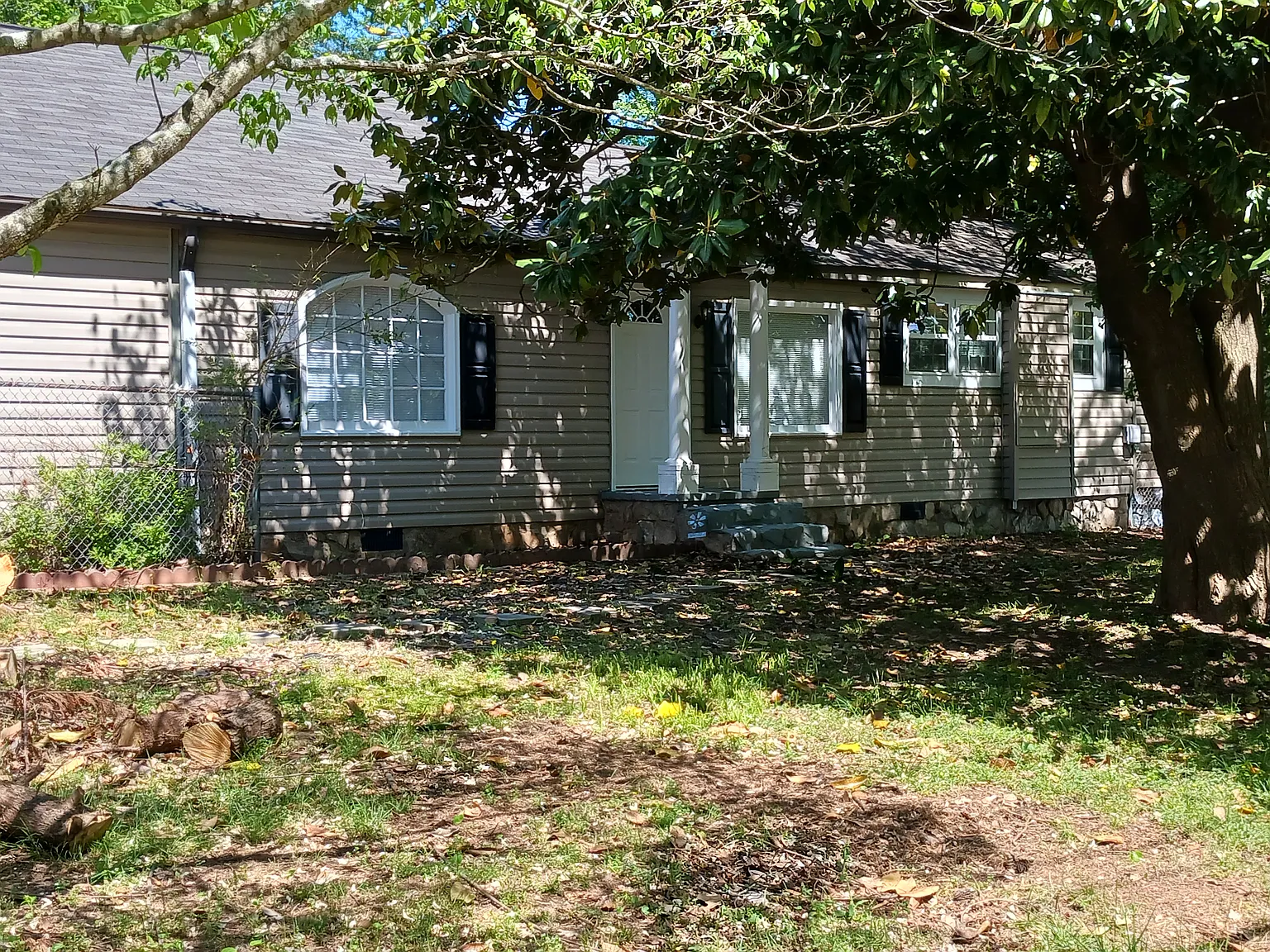4 bed, 1860 sqft, $1,950 — Photo 3