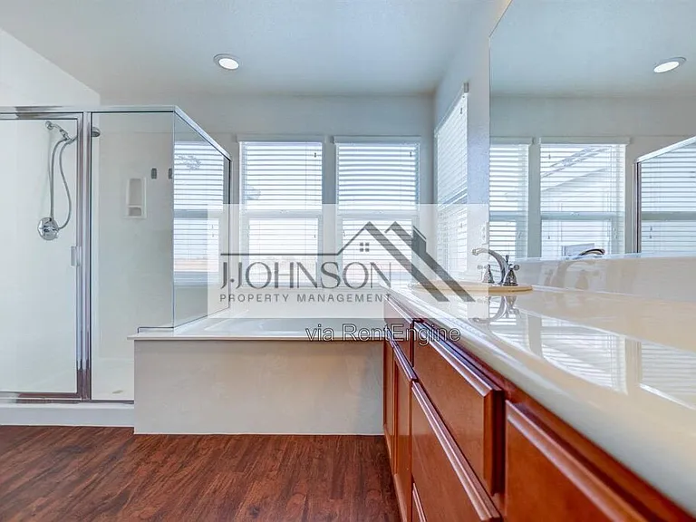 2673 Merchant Dr — Photo 13