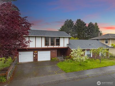 17305 Stone Court N, Seattle, WA, 98133