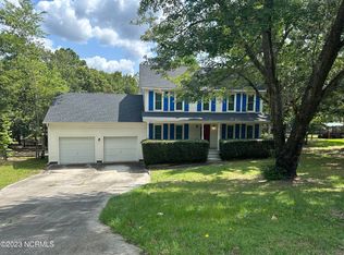 588 Lakeridge Dr, Cameron, NC 28326