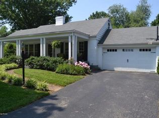 606 Southview Dr, Windy Hills, KY 40207