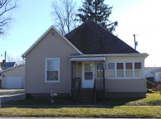 808 Jefferson Ave, Charleston, IL 61920