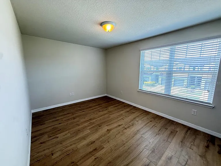 9154 Hillcroft Dr — Photo 38