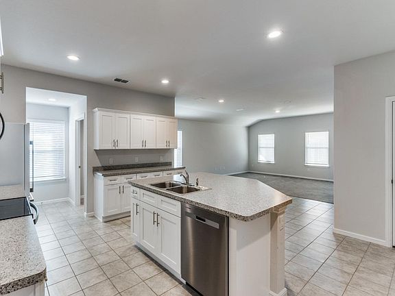 3rd image of 233 Abingdon St