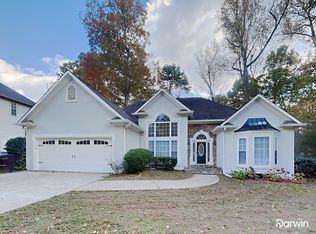 6898 Fox Hunt Cir W, Douglasville, GA 30135