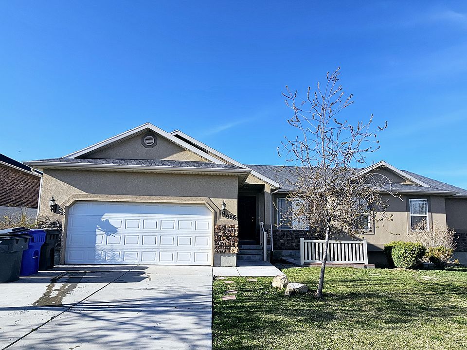 1st image of 956 W Burro Way