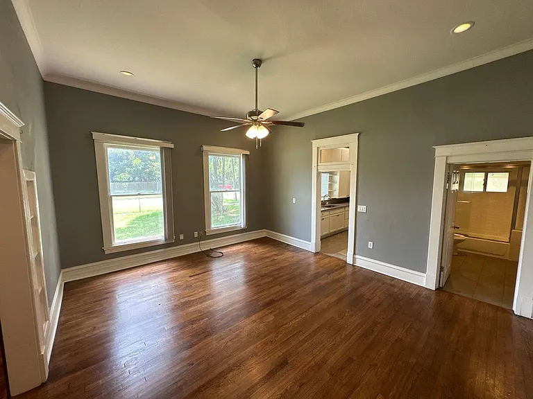 501 N Virginia St — Photo 10