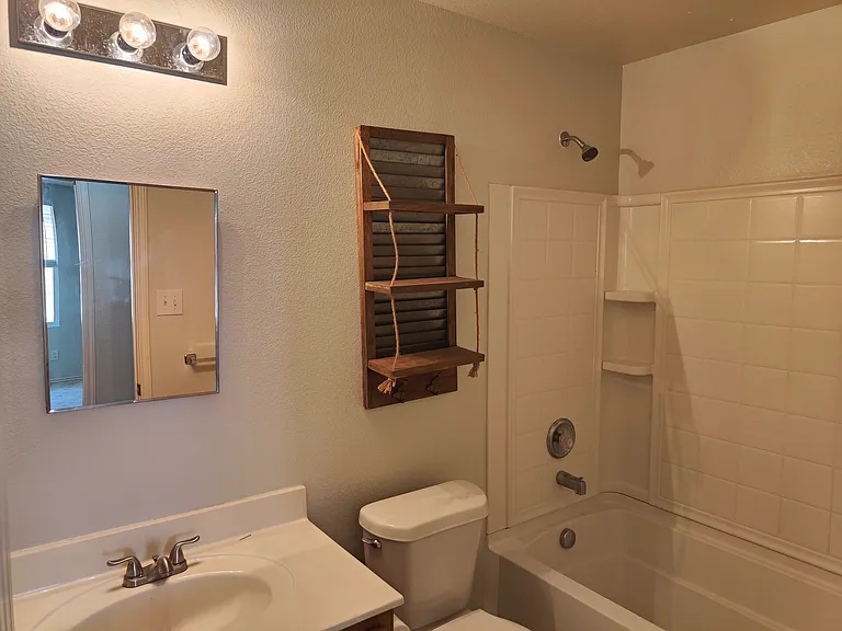 13179 Michelle Dr — Photo 20