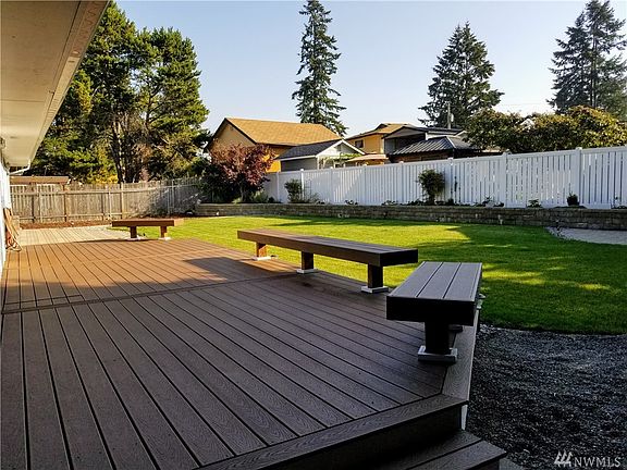 3rd image of 1010 139th St E