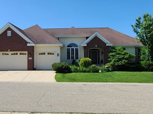 2116 Peaceful Valley Pkwy, Waunakee, WI 53597