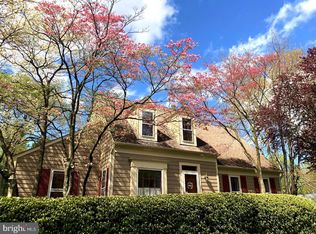 1637 Stowe Rd, Reston, VA 20194