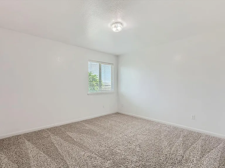 131 Lavaca Loop — Photo 24