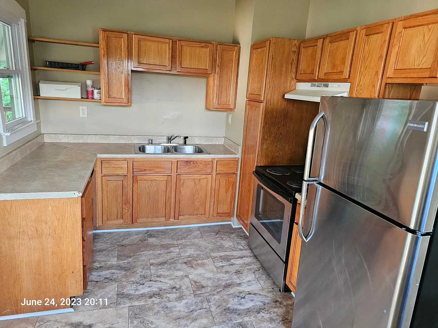 3 bed, 1200 sqft, $1,195 — Photo 2