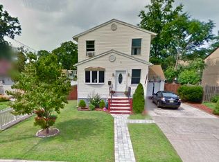 131 Grove St, Bergenfield, NJ 07621