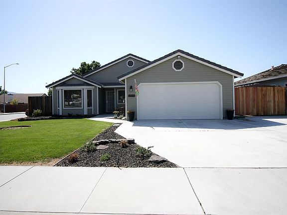 3rd image of 2090 Cerra Vista Dr
