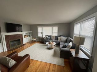 59 8th St, Providence, RI 02906