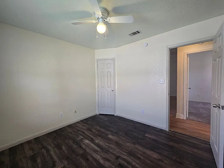 2305 Amethyst Dr — Photo 16