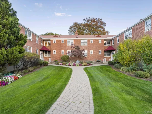 13 Bryant Cres #1D, White Plains, NY 10605